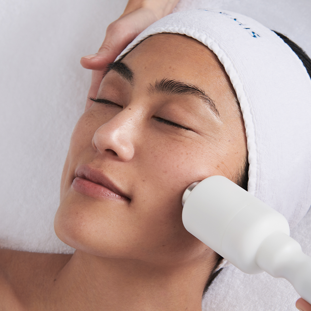 Elemis Expert Tech Sculp + Firm Facial 60Min