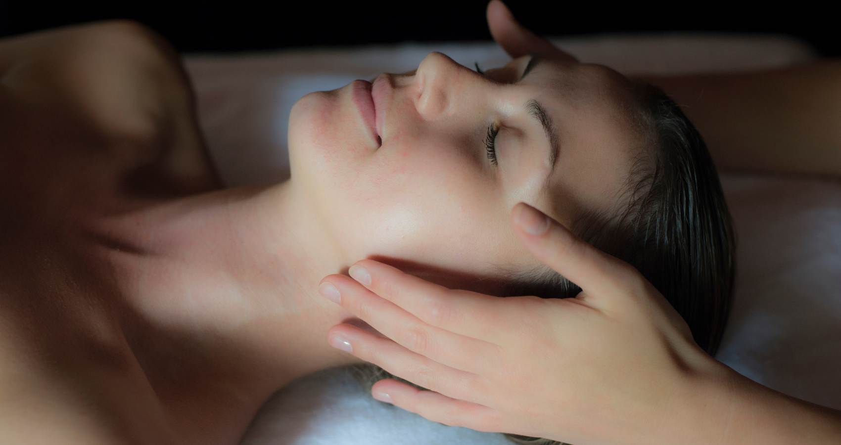 Repose Aromatherapy Facial | 75 Minutes