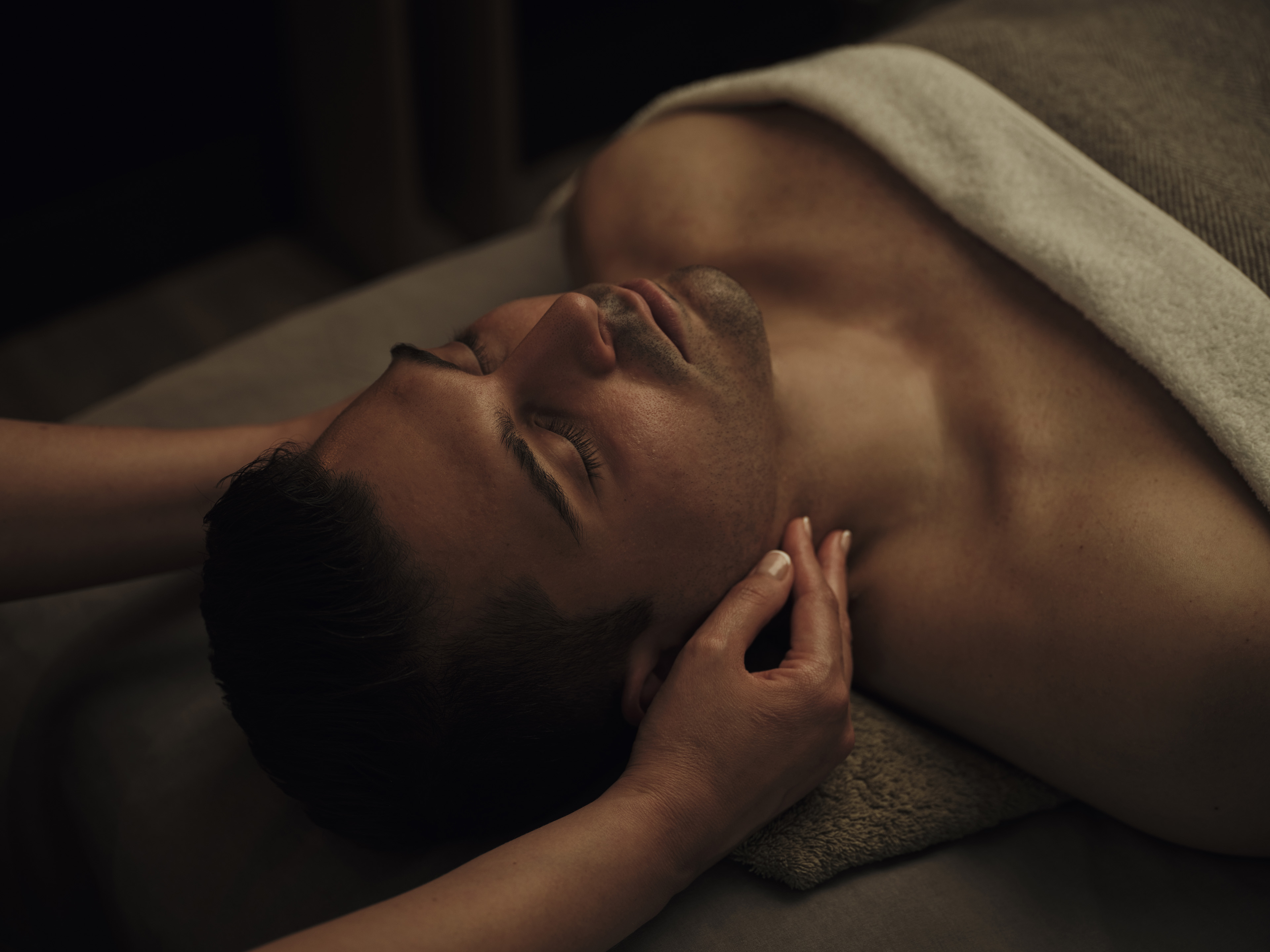 Oskia Gentlemen's Facial | 60 Minutes