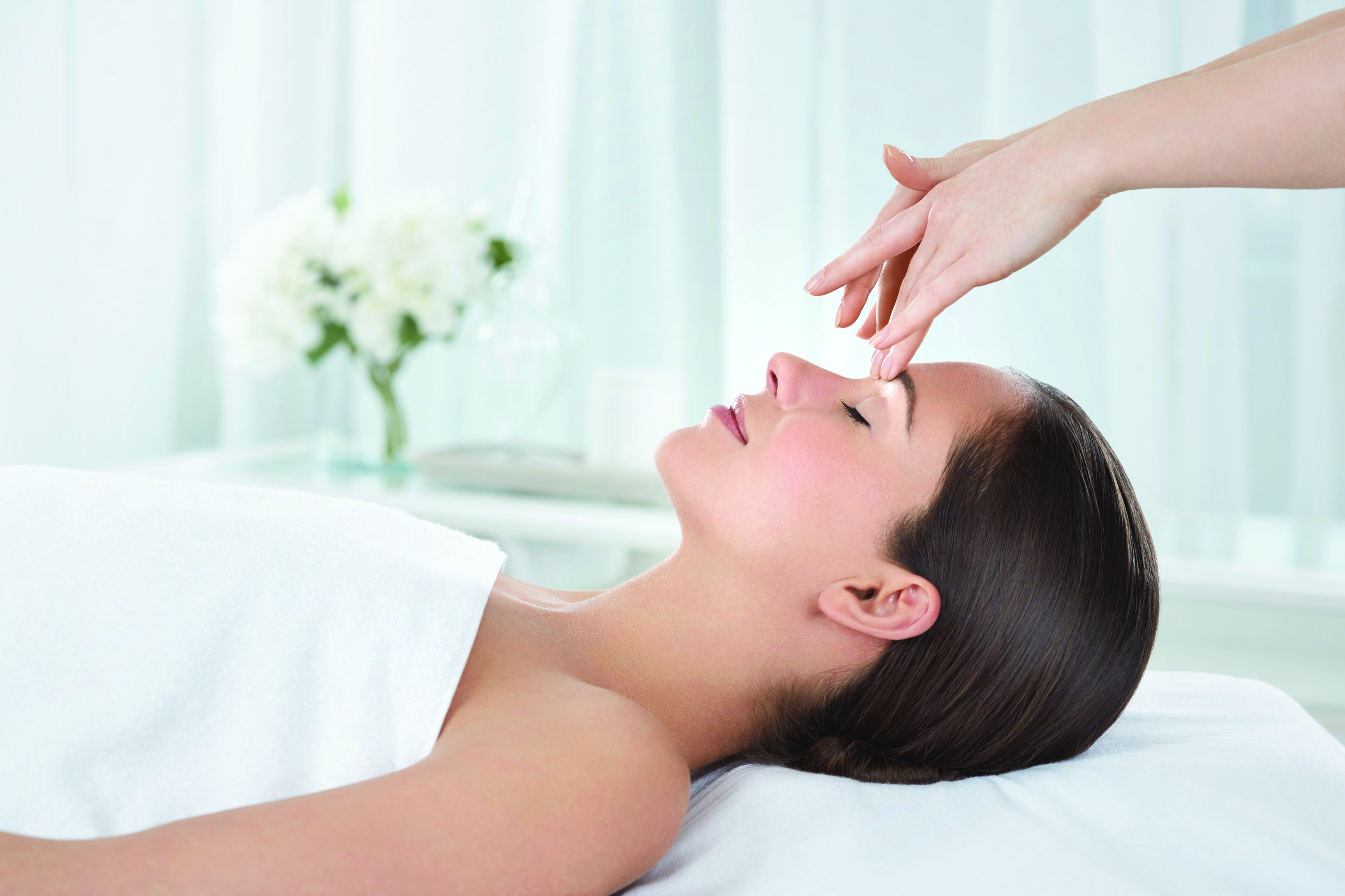 Elemis classic Facial 