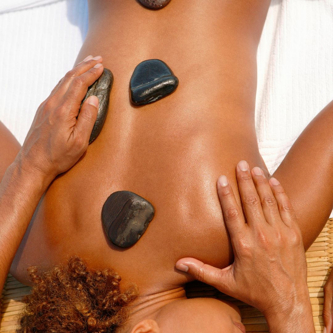 Aromatherapy Hot Stone Back, Neck And Shoulder Mas