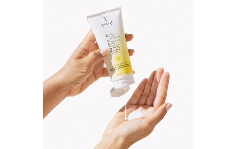 IMAGE Skincare PREVENTION+ daily matte moisturiser SPF 30