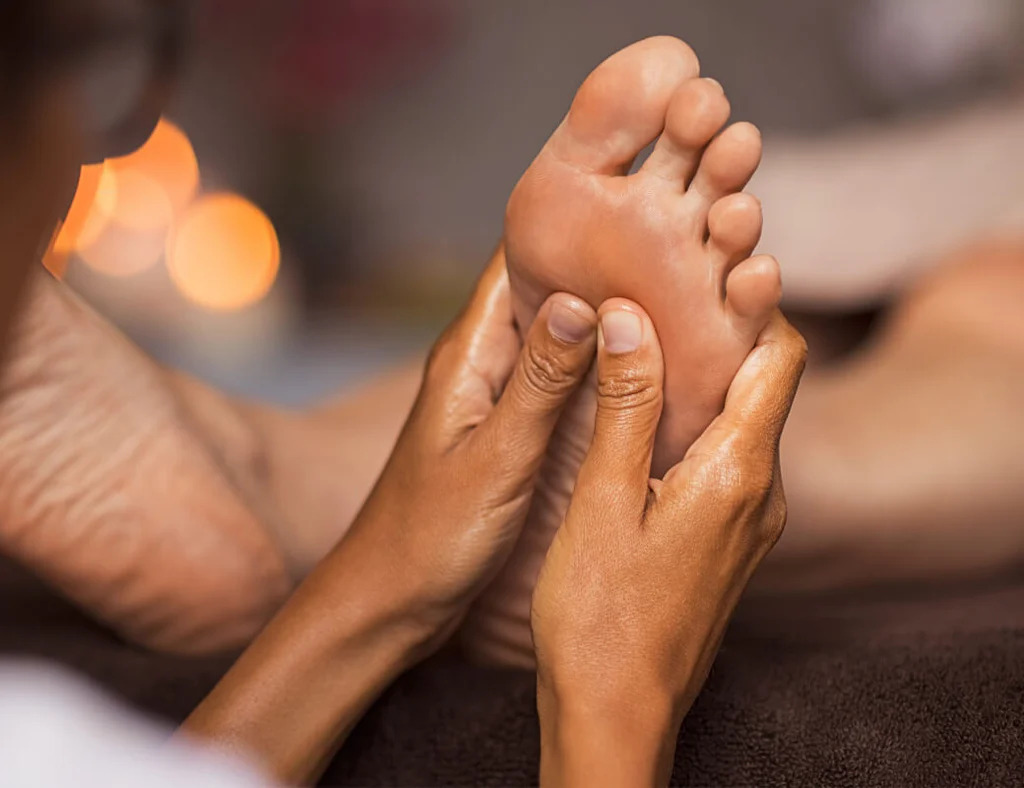 Pada Abhyanaga - Foot Massage
