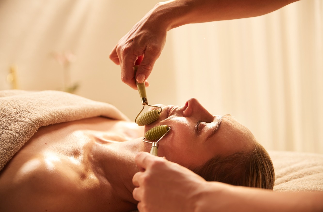 Espa Natural Face Lift Facial 90 Minutes